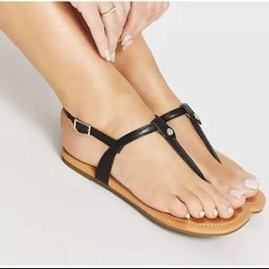 Sandal